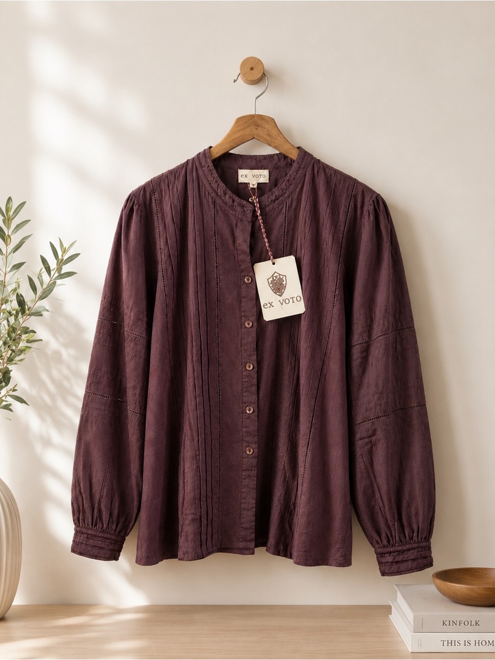 NWT: Ex Voto Olivia Long Sleeve Glous in Plum Size M